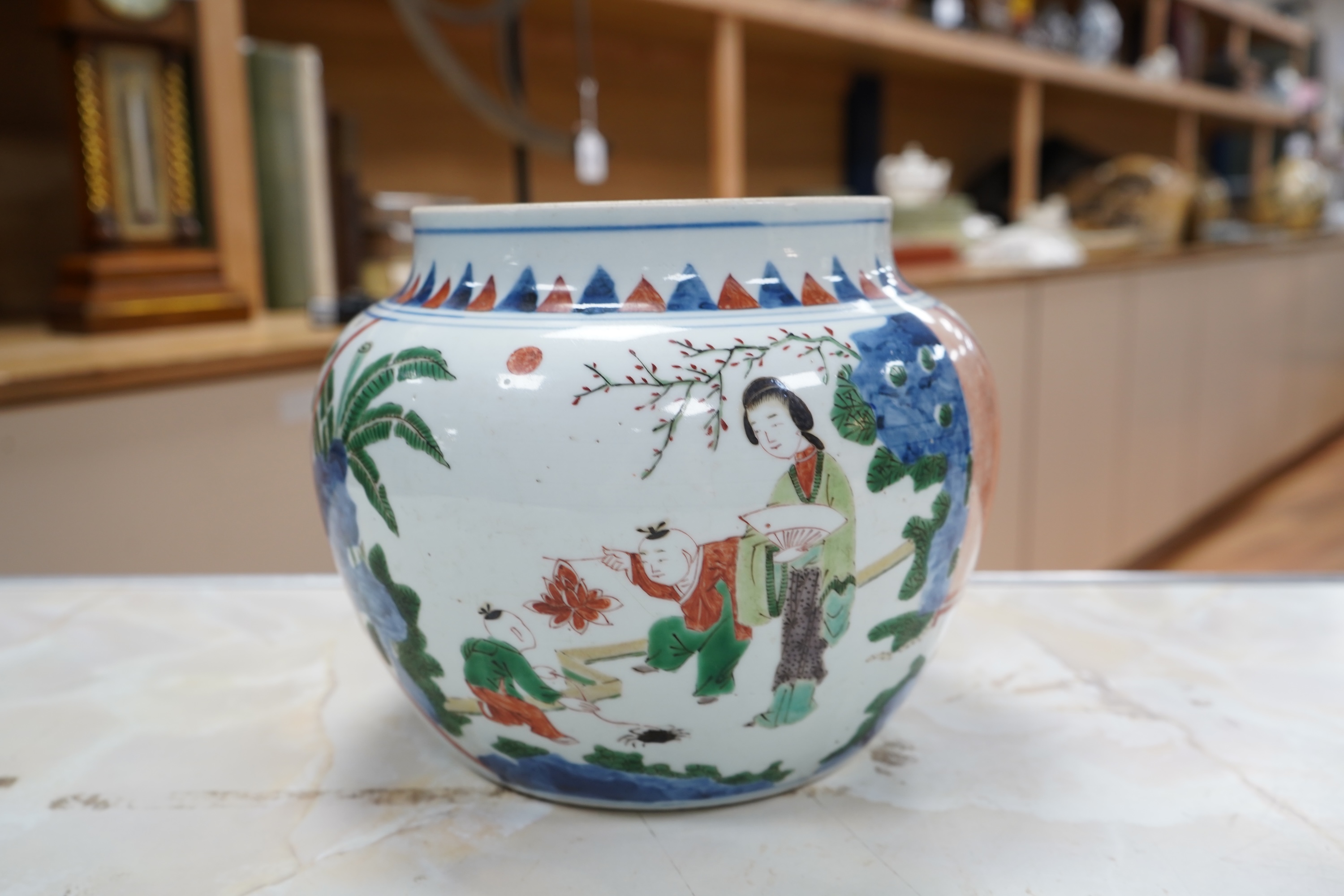 A Chinese famille rose jardiniere, 9cm high